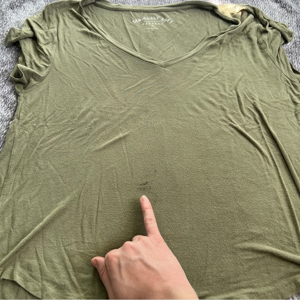 AEROPOSTLE Seriously Soft V neck short sleeve tee shirt bundle Relaxed fit LG - Picture 4 of 4